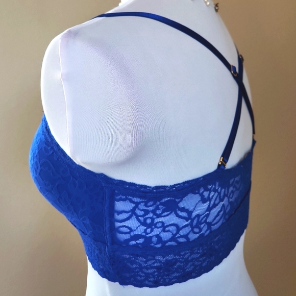 Victoria's Secret Lace Bralette - Picture 13 of 14